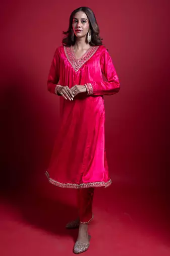 Pink embroidered silk kurta set 