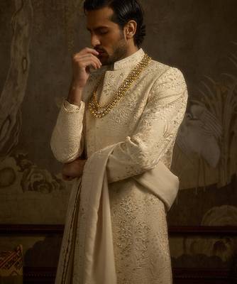 Gold embroidered silk sherwani 3