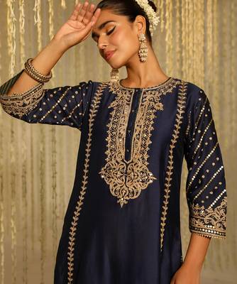 Blue embroidered chanderi silk kurta set 3