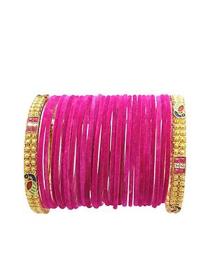 Set of 28 rani and gold plated velvet bangle set 3
