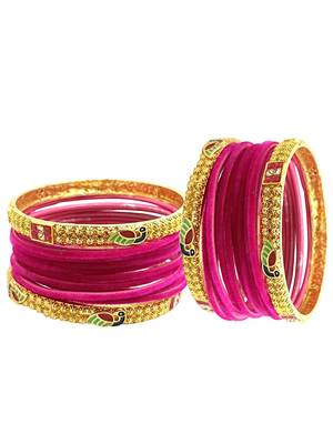 Set of 28 rani and gold plated velvet bangle set 4