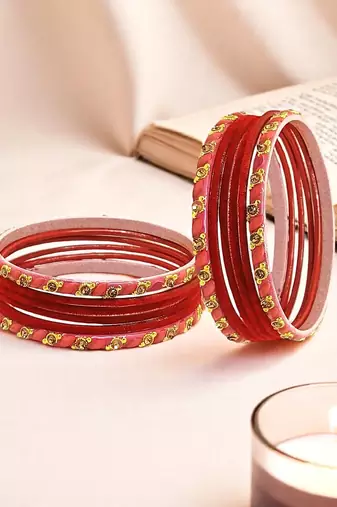Set of 12 red, peach glass with velvet bangle set