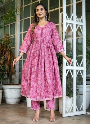 Blush pink floral printed cotton suit set 5