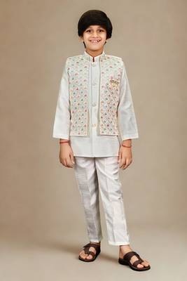 Boys cotton silk geometric sequined leaf motif embroidered sherwani set- multicolor 1
