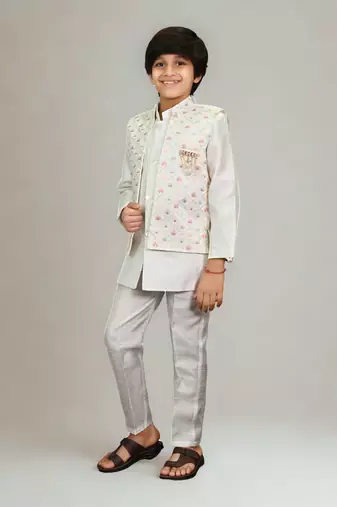 Boys cotton silk geometric sequined leaf motif embroidered sherwani set- multicolor