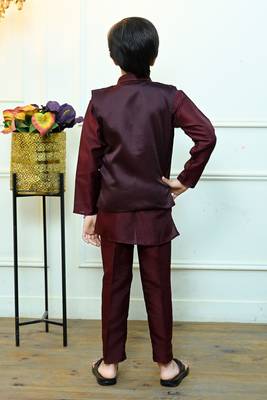 Boys cotton silk geometric sequined floral embroidered kurta shrug set- wine 2