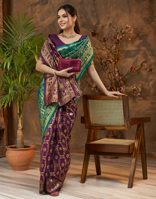 Light green paithani silk blend saree with intricate weaving and blouse piece 3