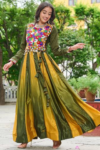 GREEN YELLOW KUTCHI GAMTHI WORK CHINNON NAVRATRI STITCHED LEHENGA CHOLI