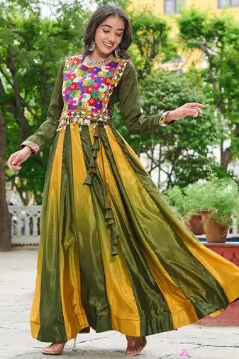 GREEN YELLOW KUTCHI GAMTHI WORK CHINNON NAVRATRI STITCHED LEHENGA CHOLI