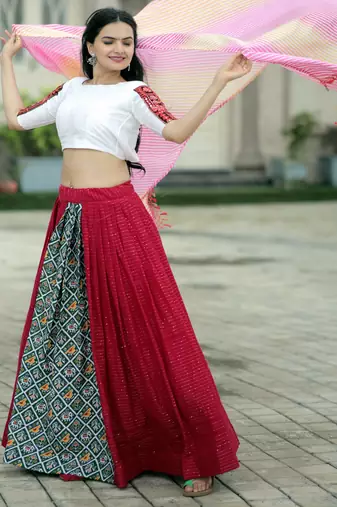 RED WHITE CROCHET EMBROIDERED WORK VISCOSE NAVRATRI STITCHED LEHENGA CHOLI