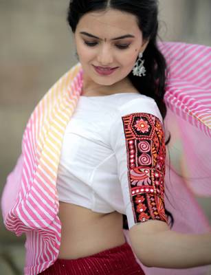 RED WHITE CROCHET EMBROIDERED WORK VISCOSE NAVRATRI STITCHED LEHENGA CHOLI 2