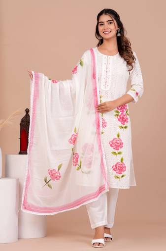 Premium quality beautiful cotton schiffli with lining kurta crafted pink floral with amazing embroidery work.