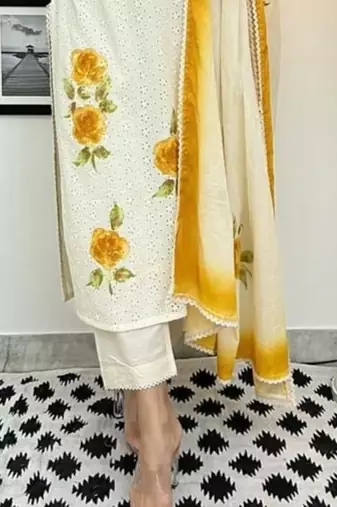 Premium quality beautiful cotton with lining kurta crafted pink floral with amazing embroidery work