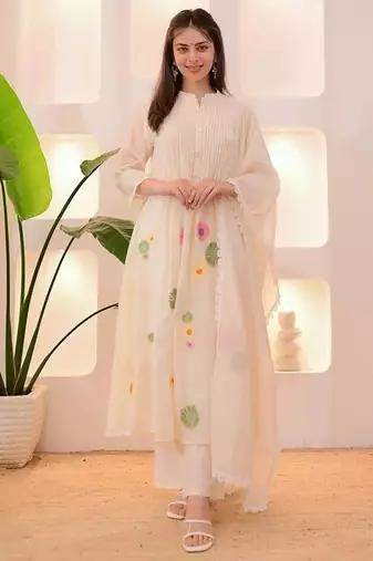 Premium quality beautiful ivory pastel garden threadwork mul chanderi suit