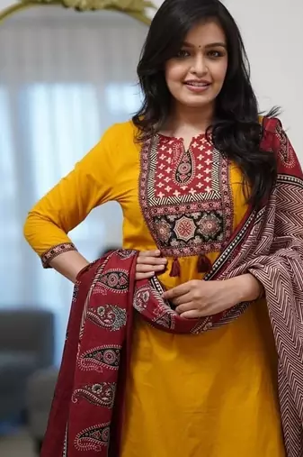 Women floral printed cotton kurta with trouser & dupatta