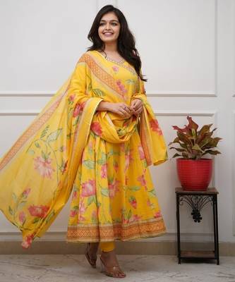 Yellow floral printed anarkali kurta set with dupatta 5