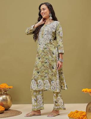 Hand embroidered floral printed green cotton lucknowi chikankari co-ord set 3