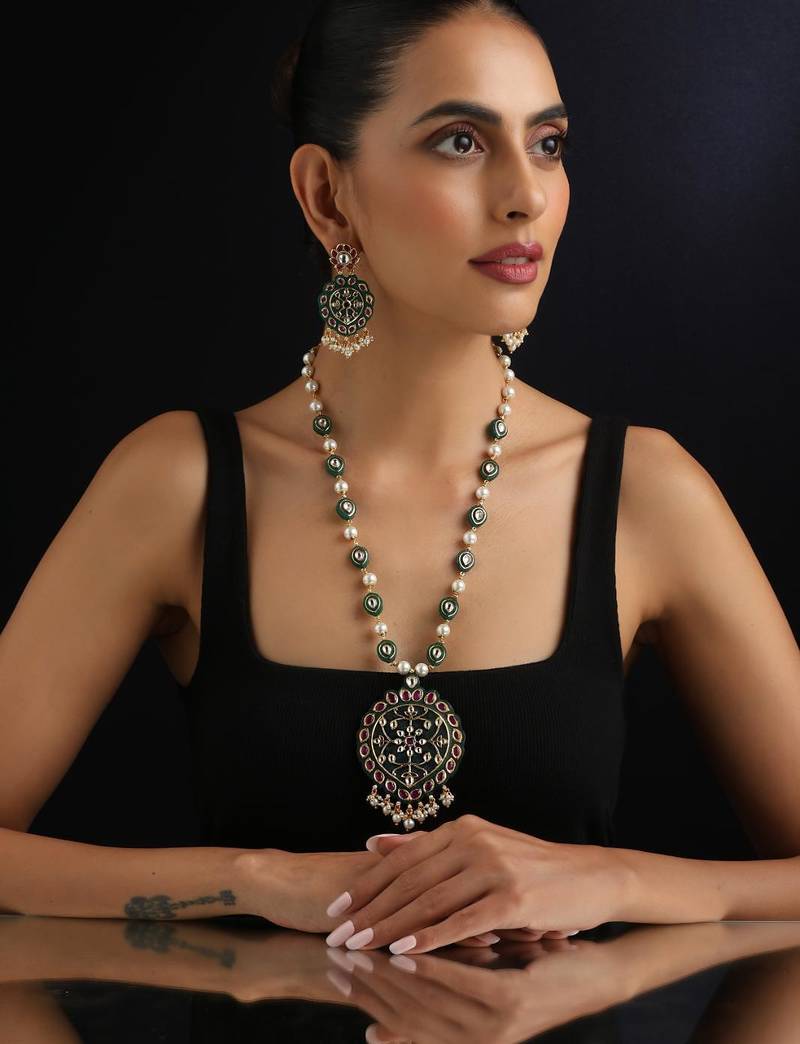 Gold plated green stone necklace set