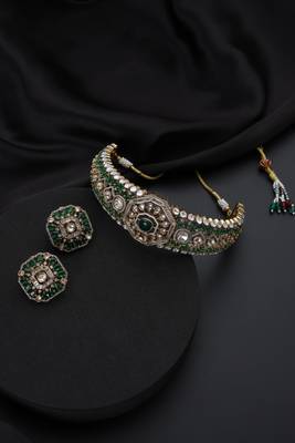 Gold plated green stone Kundan necklace set 2