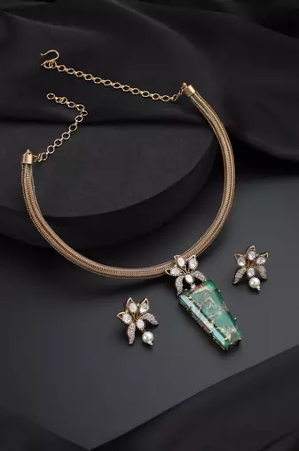 Gold plated green stone Kundan necklace set