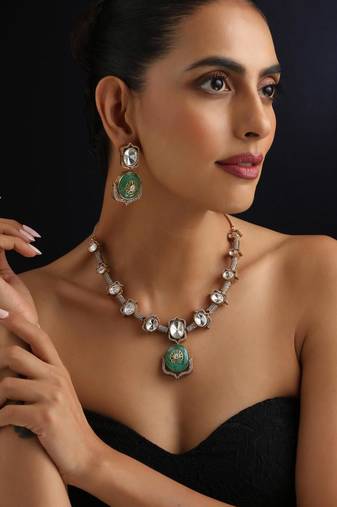 Gold plated green stone kundan necklace set