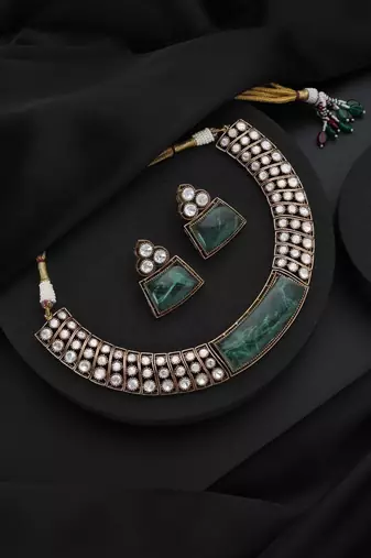 Gold plated green stone kundan necklace set