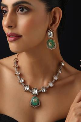 Gold plated green stone kundan necklace set 3