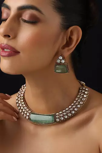 Gold plated green stone kundan necklace set