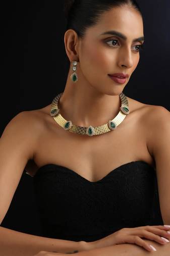 Gold plated green stone necklace set