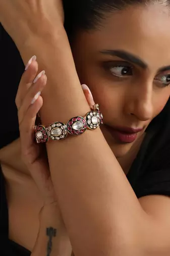 Gold plated multicolor kundan ring