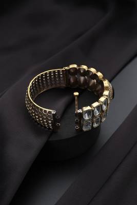 Gold plated red stone kundan bangle 3