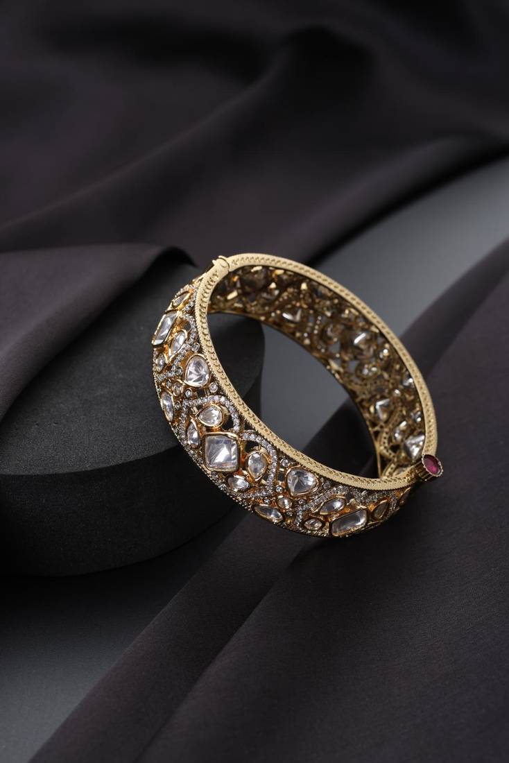Gold plated kundan bangle