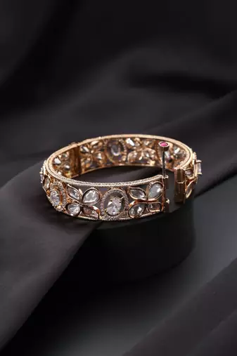 Gold plated kundan bangle