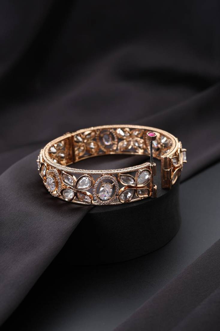 Gold plated kundan bangle