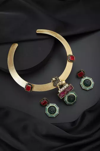 Gold plated multicolour necklace set