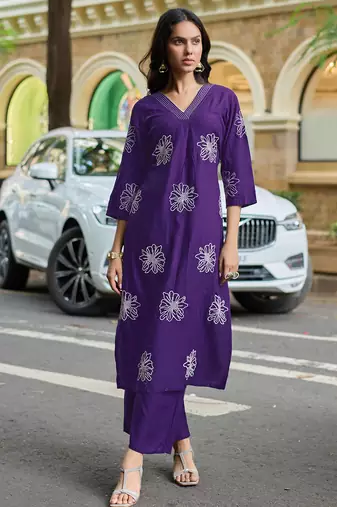 Floral Embroidered V-Neck Thread Work Straight Kurta With Palazzos