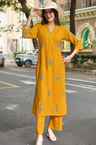 Floral Embroidered V-Neck Thread Work Straight Kurta With Palazzos