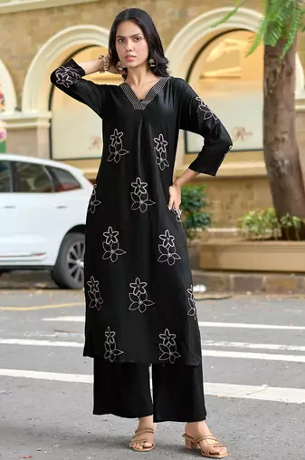 Floral Embroidered V-Neck Thread Work Straight Kurta With Palazzos