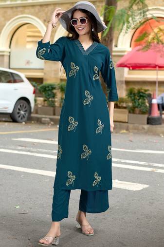 Floral Embroidered V-Neck Thread Work Straight Kurta With Palazzos