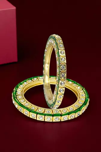 Set of 2 gold plated square design bangle set