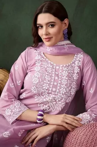 Pink Embroidered kurta with pant & dupatta