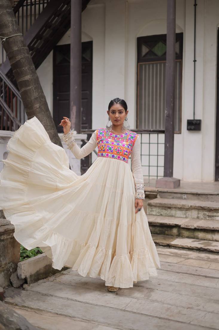 Kora cotton with multi thread embroidered gamthi work