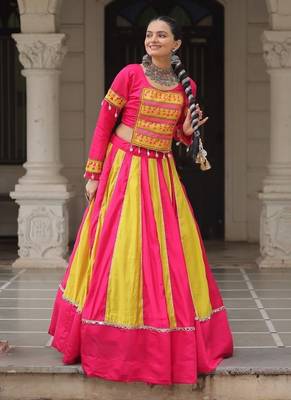 Roman With attractive combination of Mirror lace embellished work 5