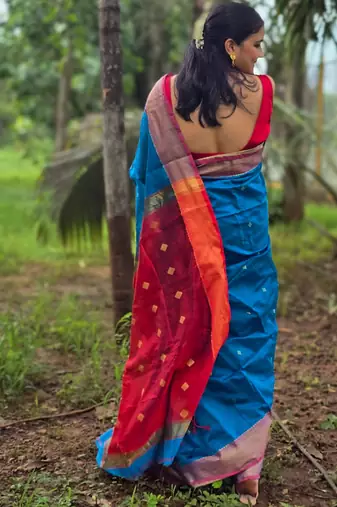 Blue maheswari cotton saree with unstitched blouse piece