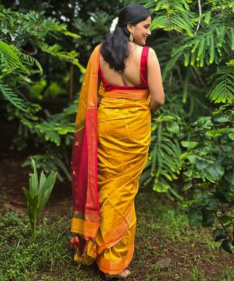Golden maheswari cotton saree with unstitched blouse piece 2