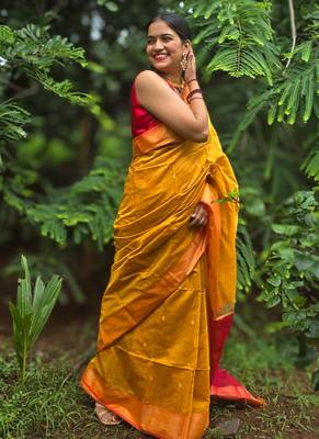 Golden maheswari cotton saree with unstitched blouse piece 3