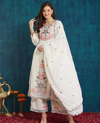 Off-white embroidered georgette resham embroidery kurta-sets 1