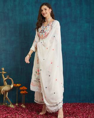 Off-white embroidered georgette resham embroidery kurta-sets 2