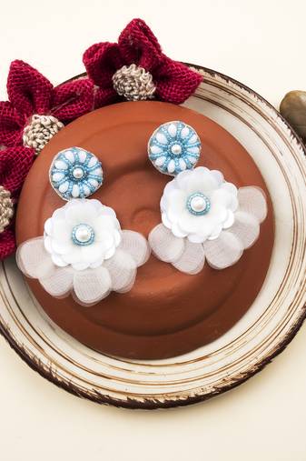 Handmade blue flower pearl earrings