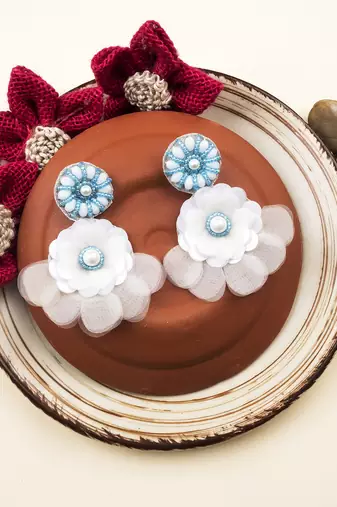 Handmade blue flower pearl earrings